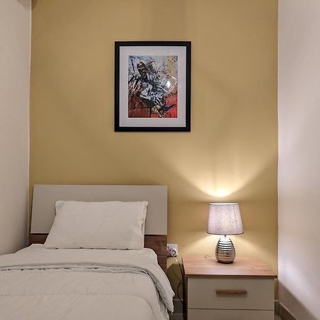Sweetholidays Malta Apartment สลีมา ภายนอก รูปภาพ